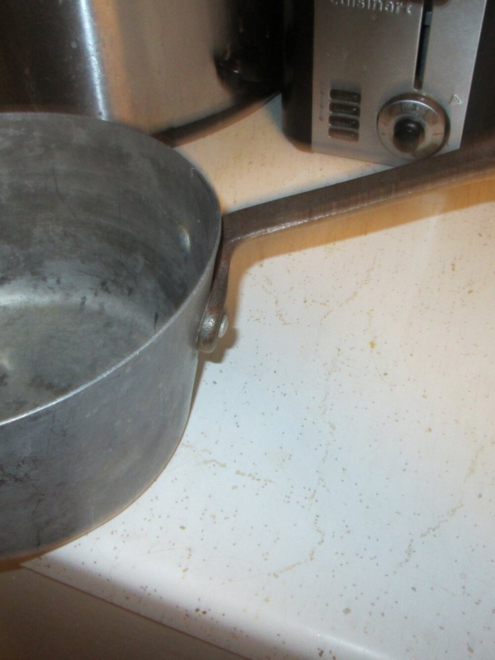 VTG WEST BEND 3 QT SHEET ALUMINUM CHEF POT 13 CAST IRON HANDLE RIVET ON 30S